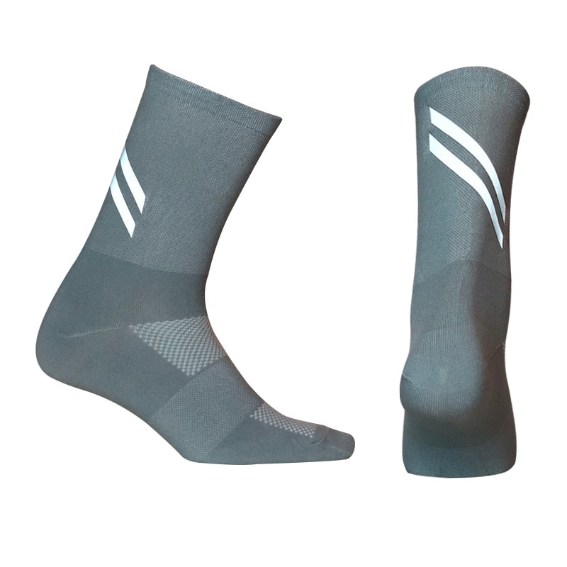 New High Reflective Cycling Socks Night Safety Men Women Professional Bicycle Bike Socks Sport Hiking Running Sock Enfom Clothing